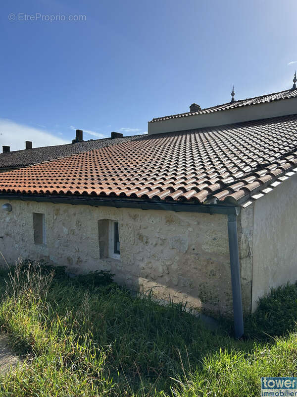 Maison à SAMONAC