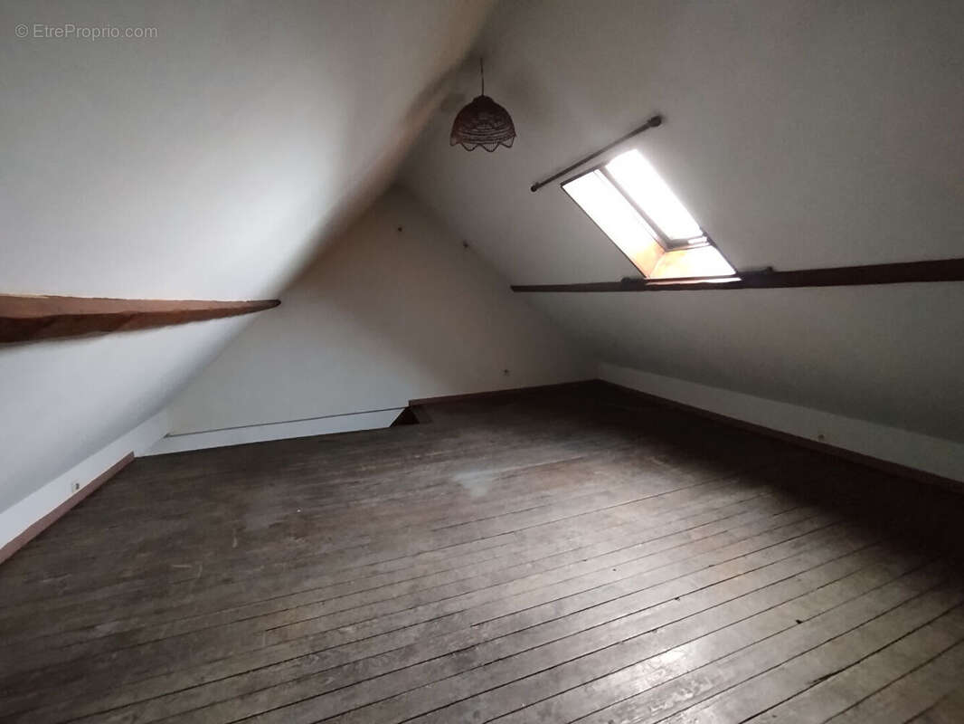 Maison à ORIGNY-SAINTE-BENOITE