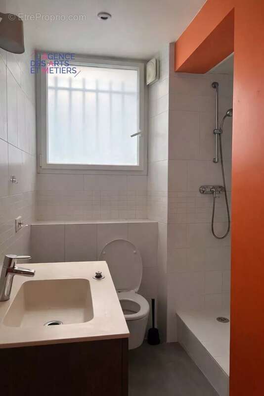 Appartement à PARIS-20E