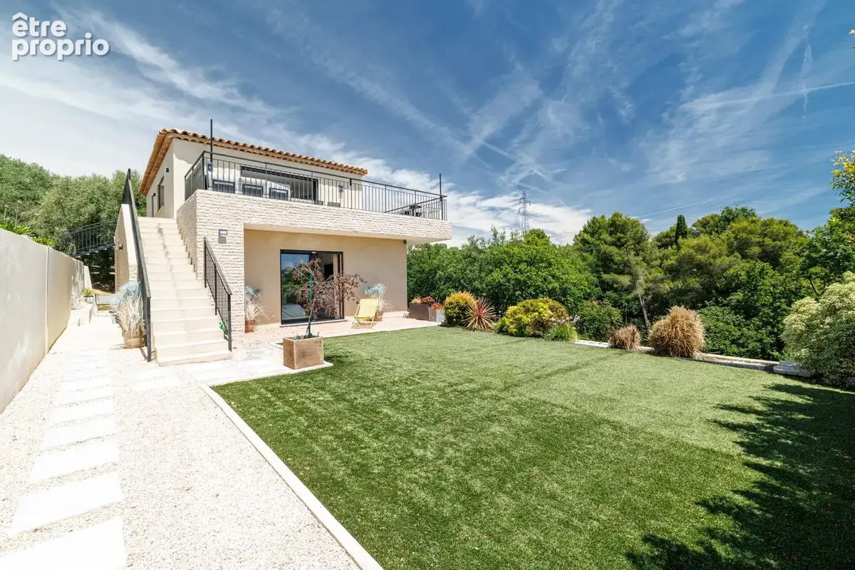 Maison à LA GAUDE