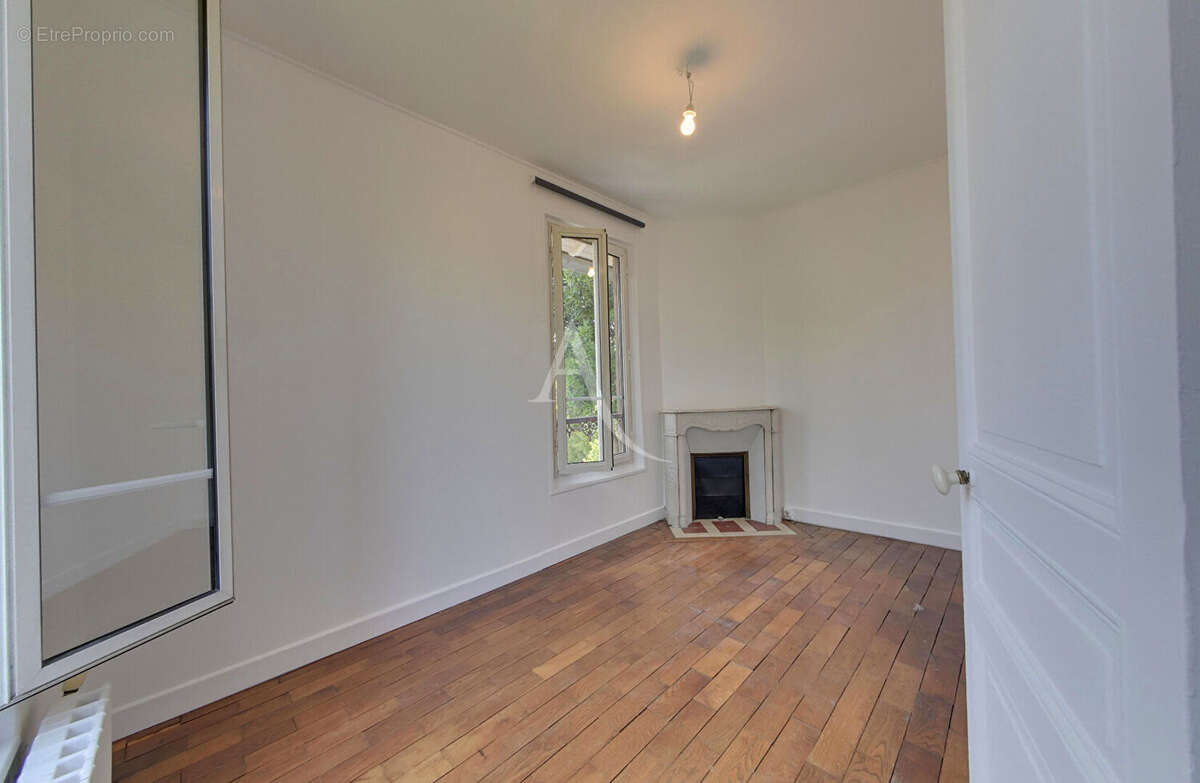 Maison à LE PERREUX-SUR-MARNE