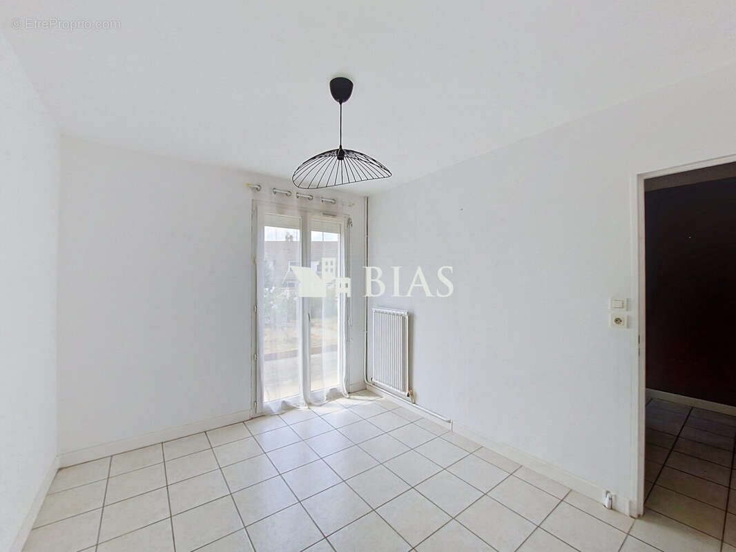 Maison 97 m² à Louviers  - photo 4