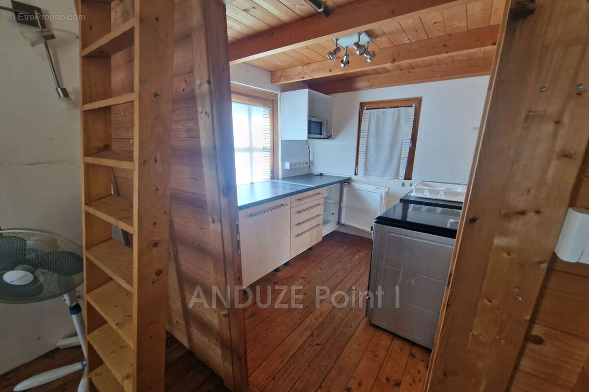 Maison à SAINT-PAUL-LA-COSTE