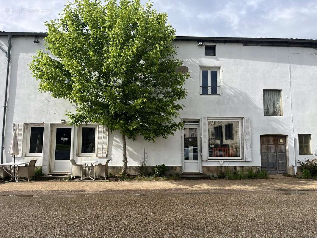 Maison à GIGNY-SUR-SAONE