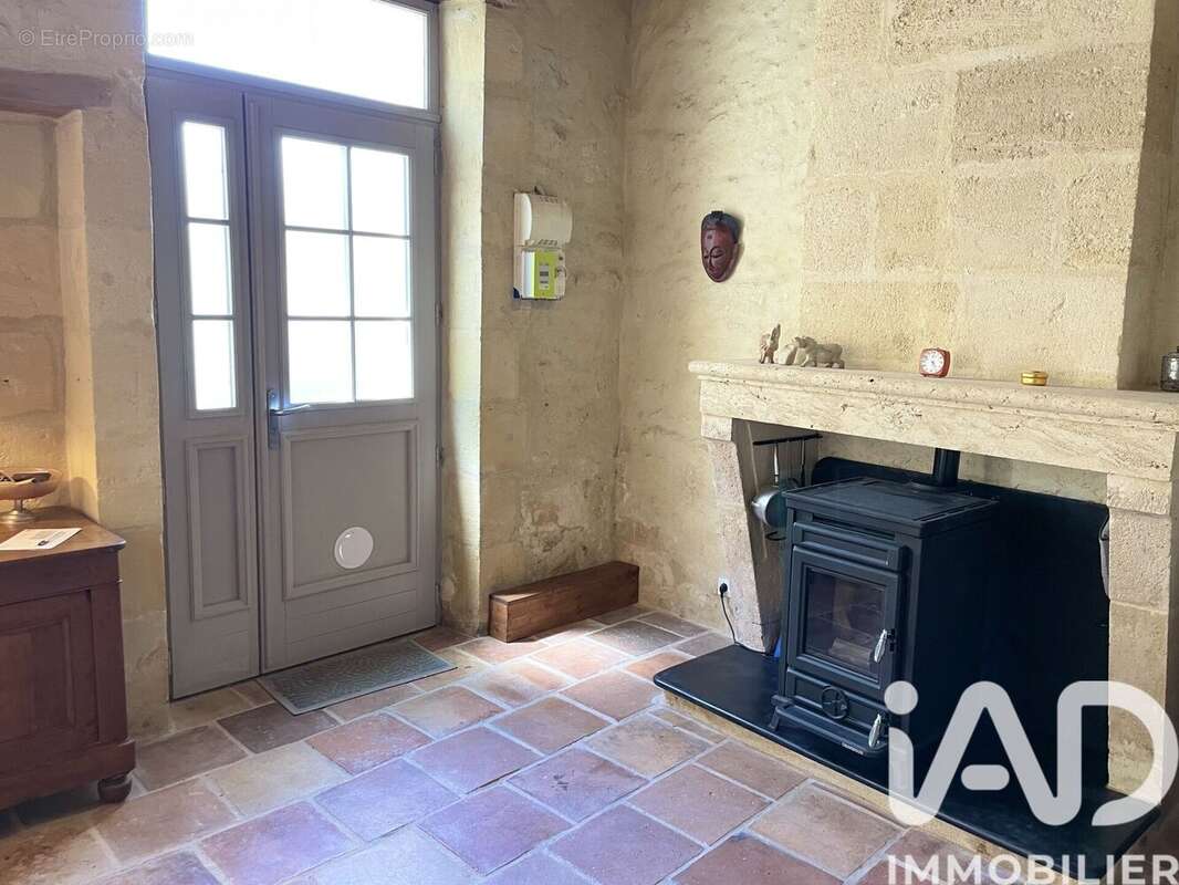 Maison 91 m² à Saint-Christoly-Medoc  - photo 7