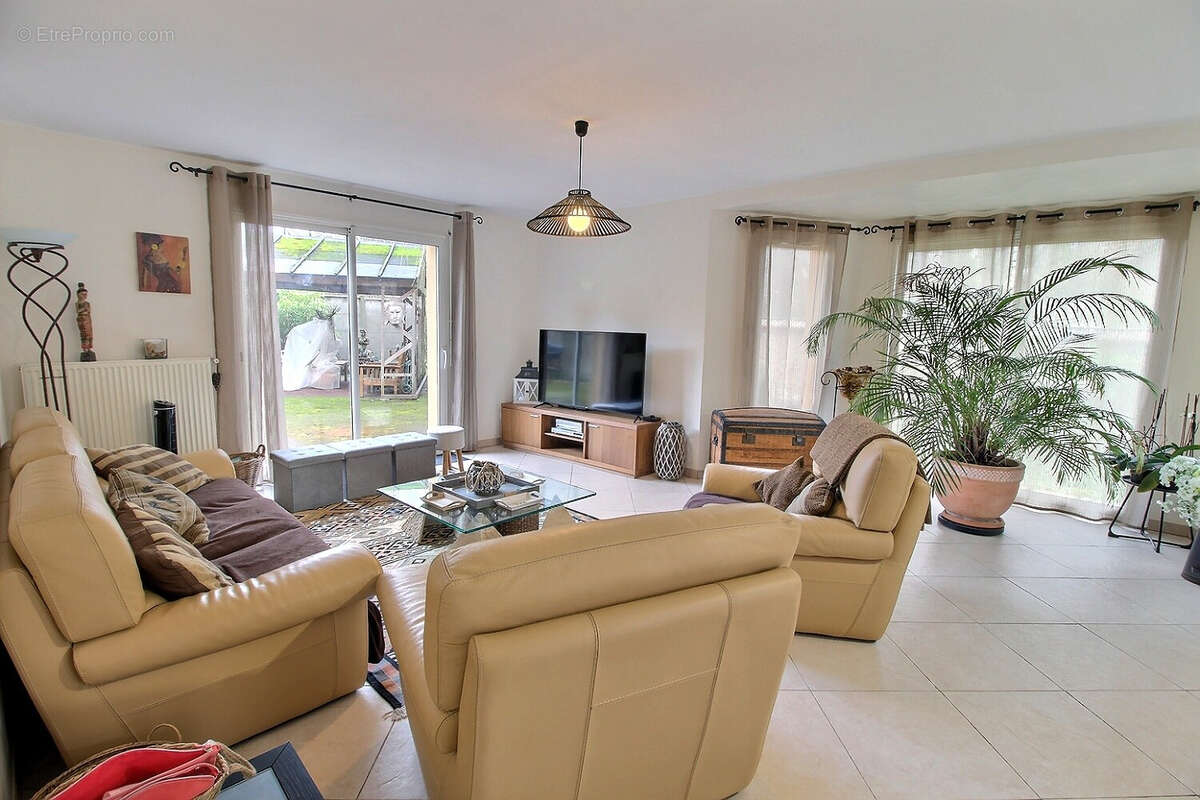 Maison à NOGENT-LE-ROI