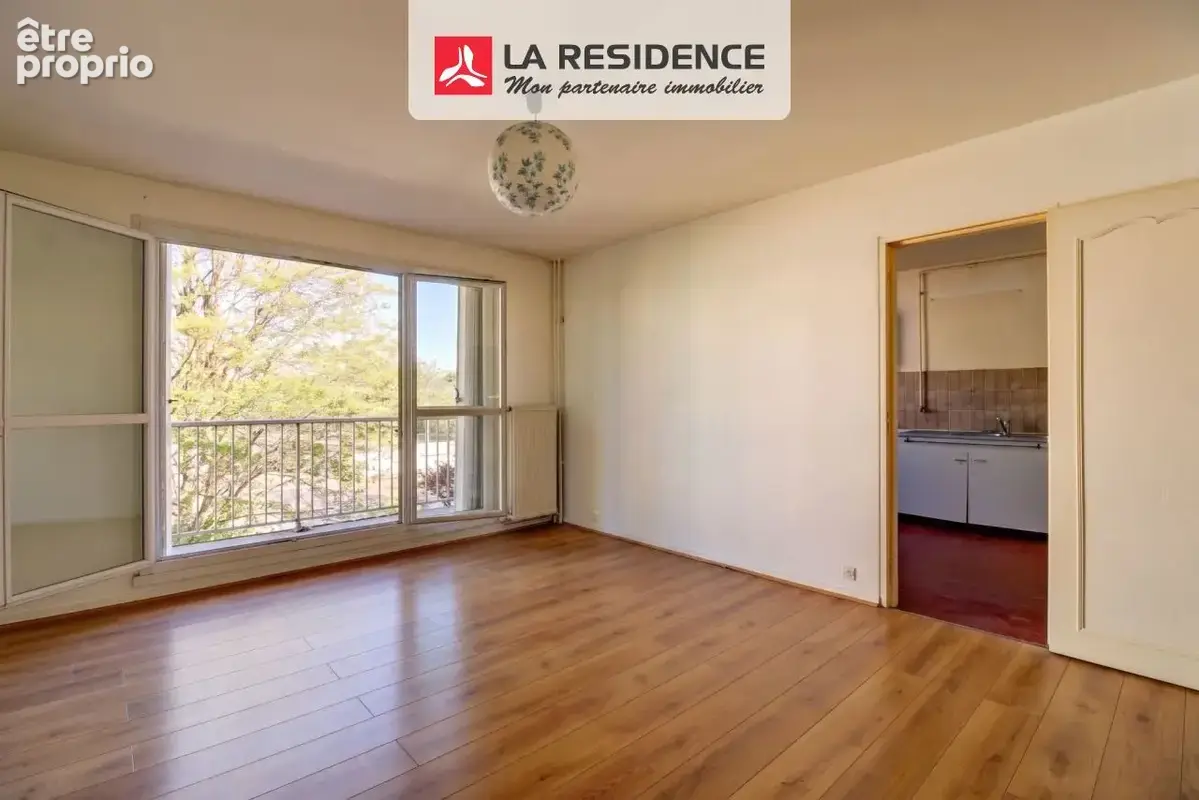 Appartement 4 pièces 82 m² à vendre à Verneuil-Sur-Seine (78480) - photo 2