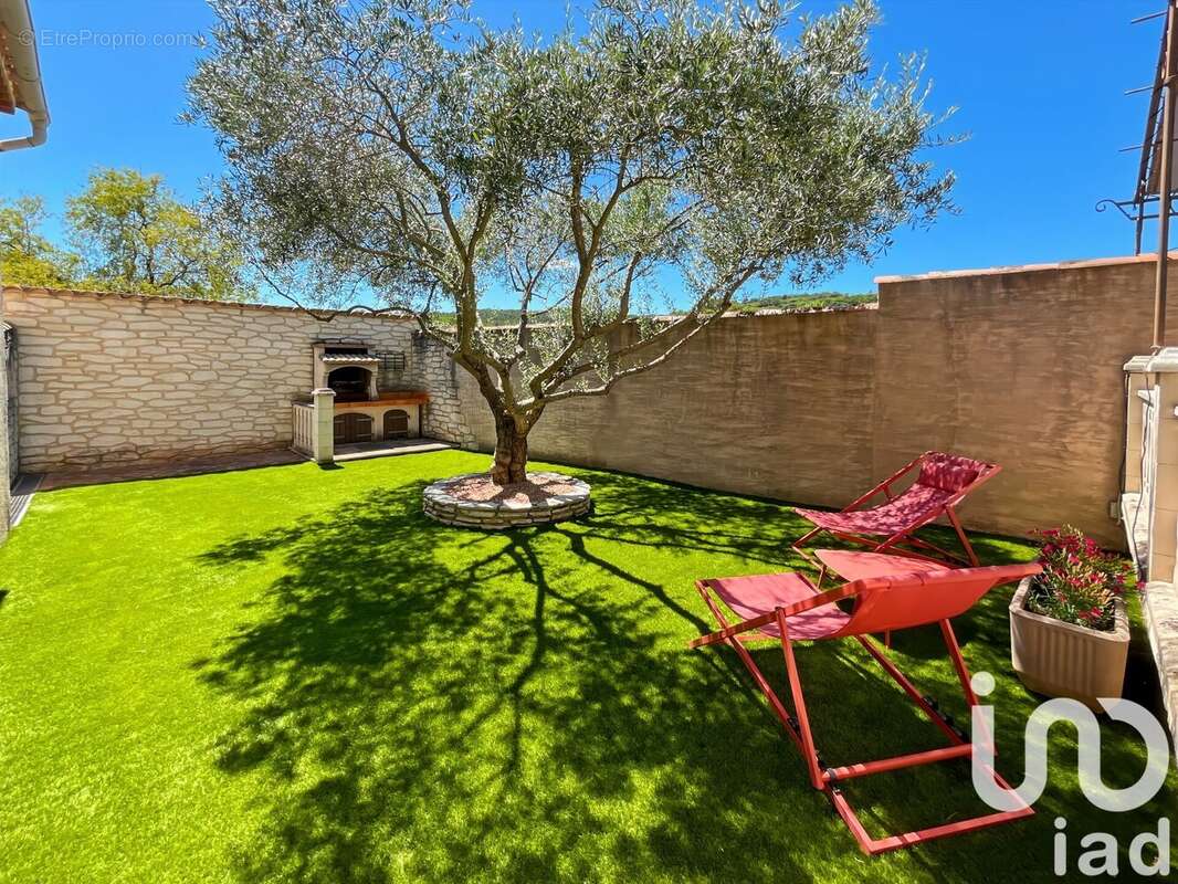 Photo 4 - Maison à SABRAN