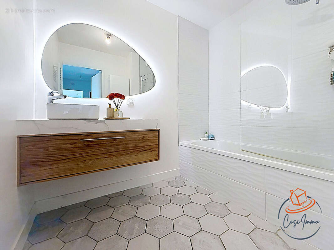 Appartement à CESSY