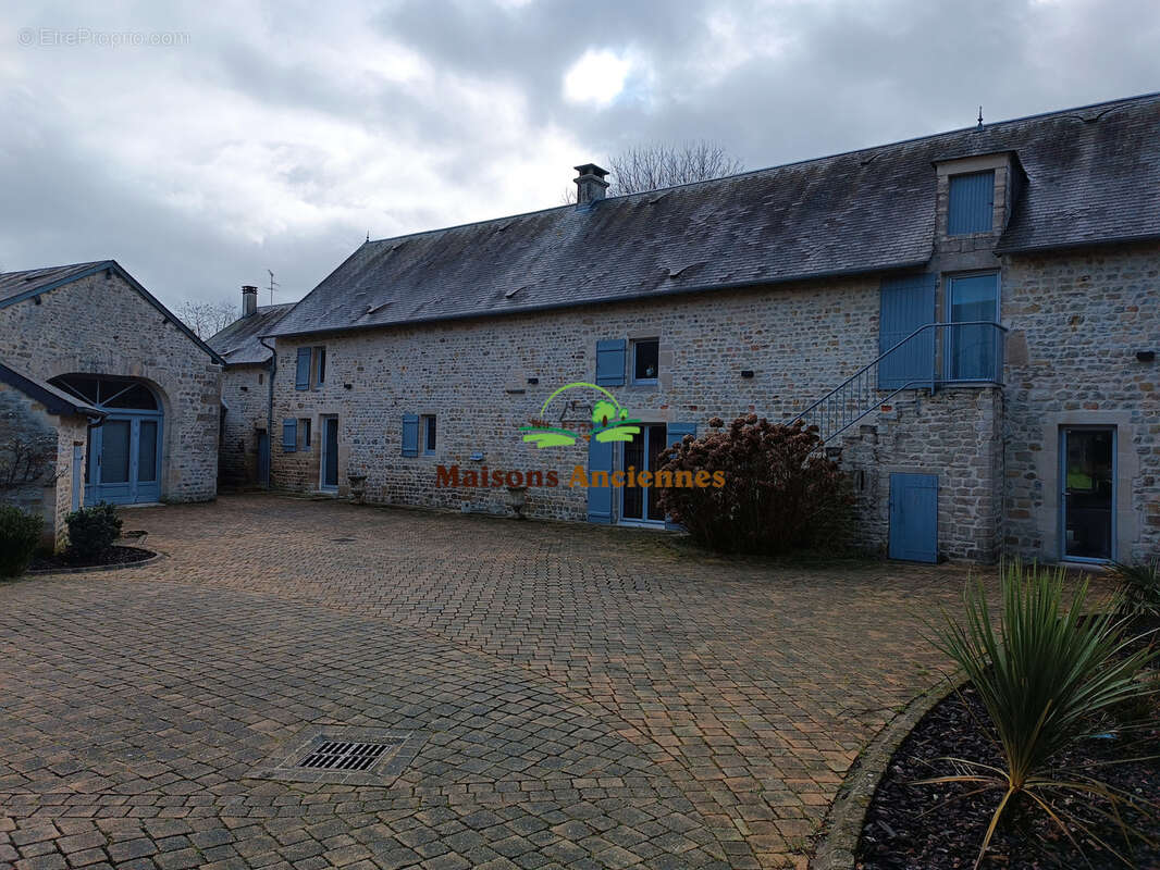 Entre caen et bayeux - maison ancienne 5 pp 192 m2, gîte40 m2, dependance et jardin - photo 20