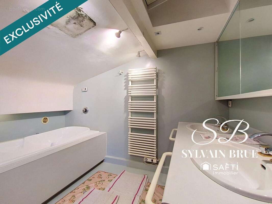 Maison 212 m² à La Ville-Dieu-Du-Temple  - photo 8
