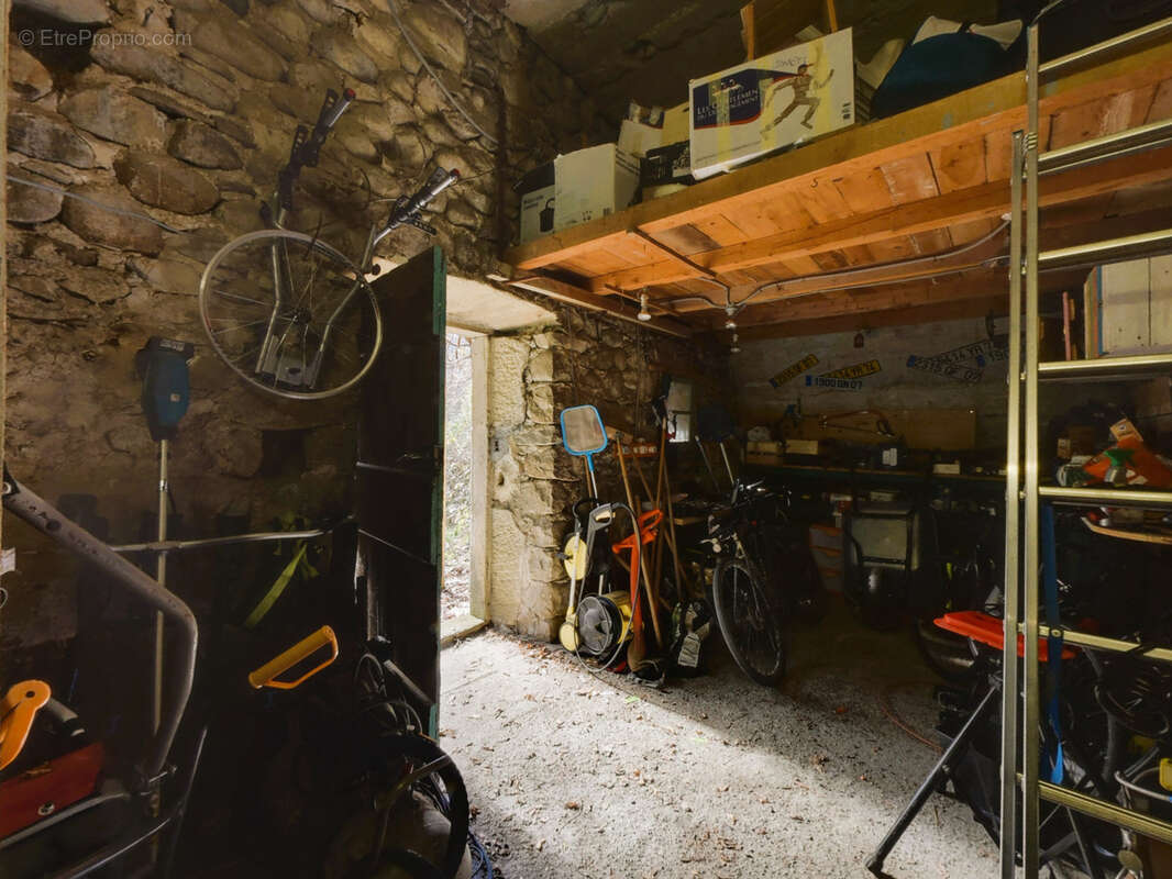 Maison à LES OLLIERES-SUR-EYRIEUX