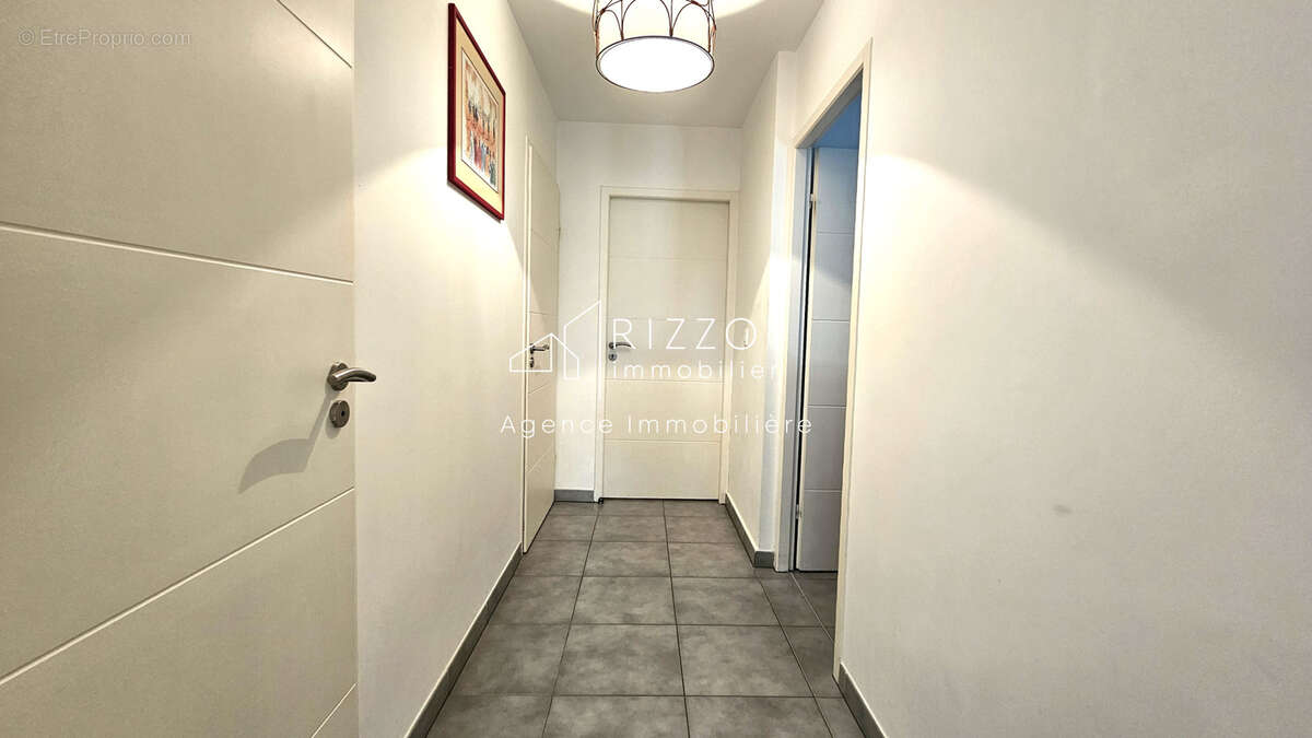 Appartement à SAINT-GENIS-POUILLY
