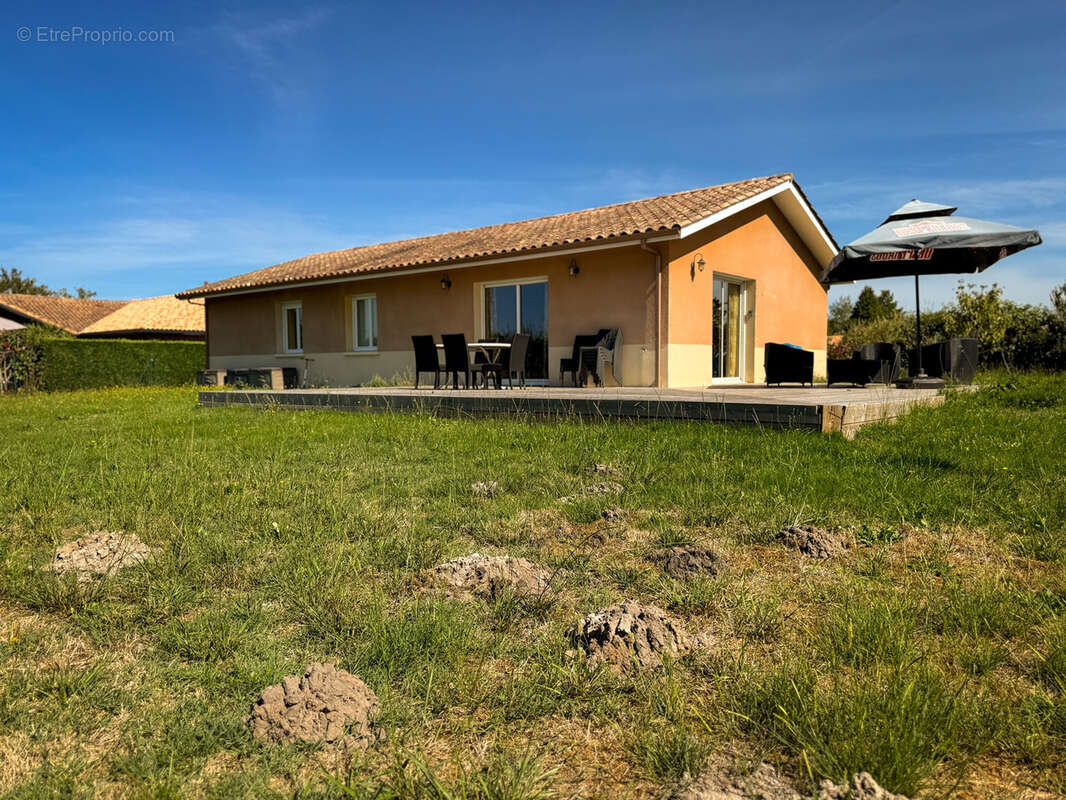 Maison à AUREILHAN