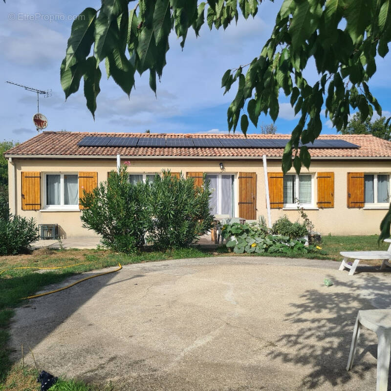 Maison à SAINT-SEURIN-SUR-L&#039;ISLE