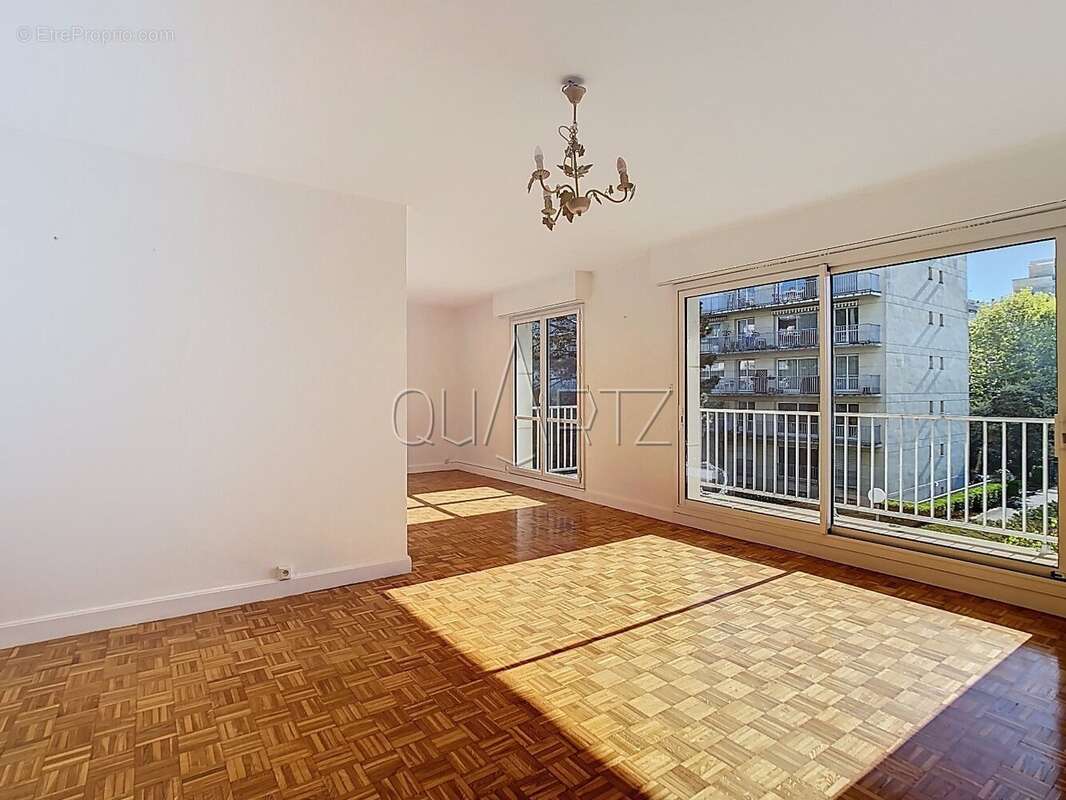 Appartement à VERSAILLES
