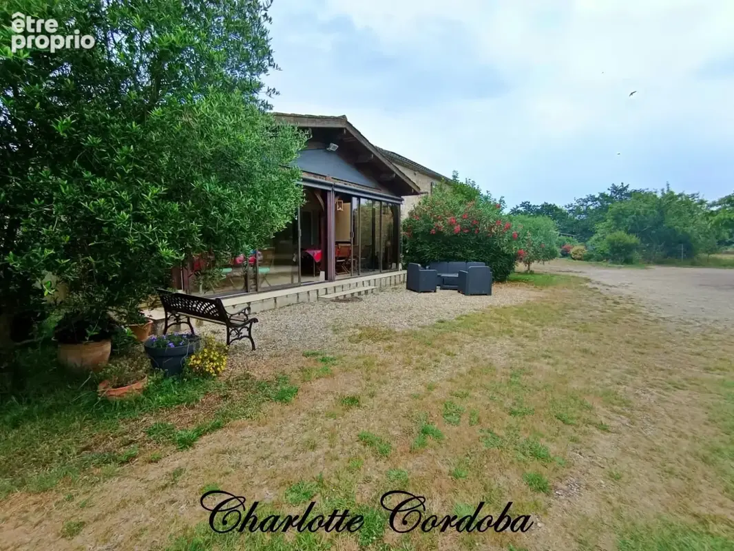 Vivre votre rêve : La ferme de caractère qui pourrait changer votre vie à Feugarolles - photo 43