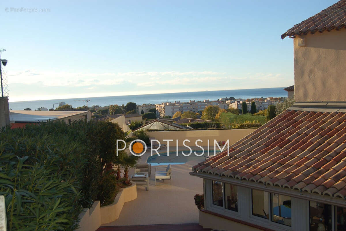 Maison à CAGNES-SUR-MER