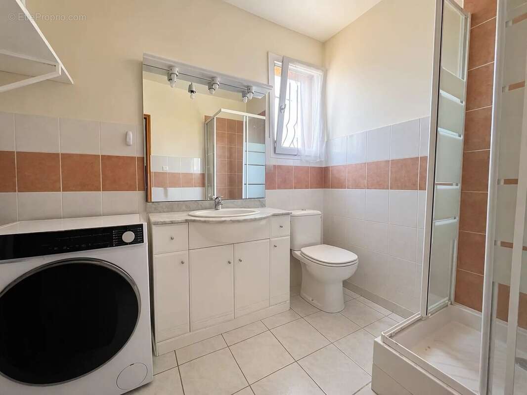 Appartement à MEYREUIL