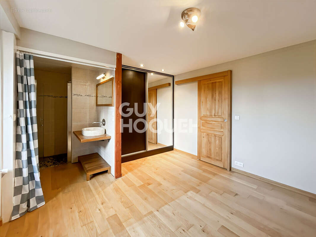 Maison à CHAUMES-EN-BRIE