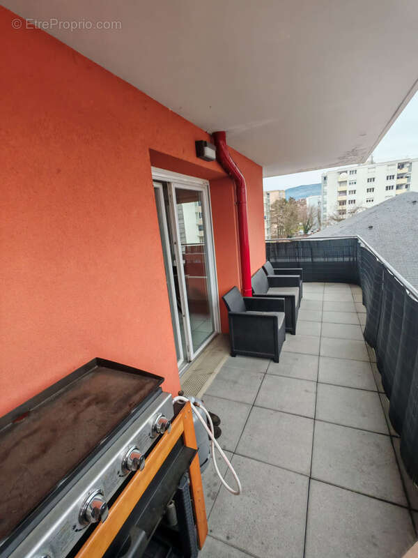 Appartement à LA RAVOIRE