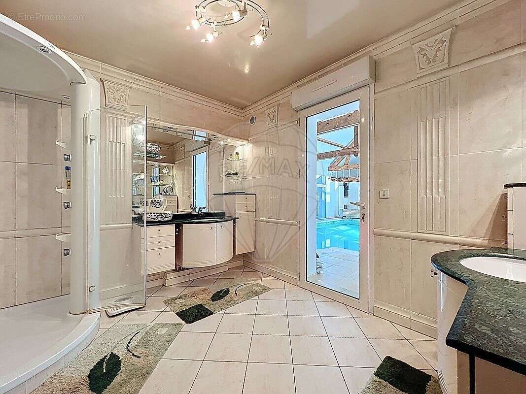 Maison à SAINT-VALERIEN