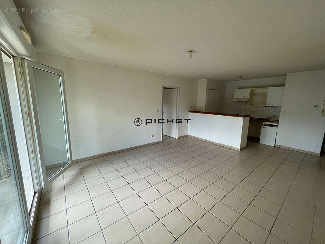 Appartement T4 dans résidence sécurisée - photo 2