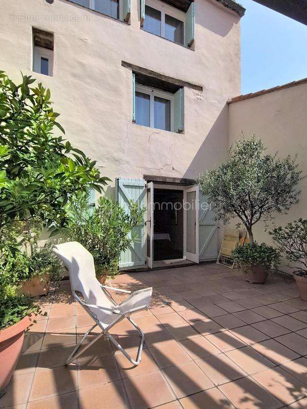 Maison de village de caractère à Vinça, 4 chambres, patio, garage et vue sur le canigou - photo 9