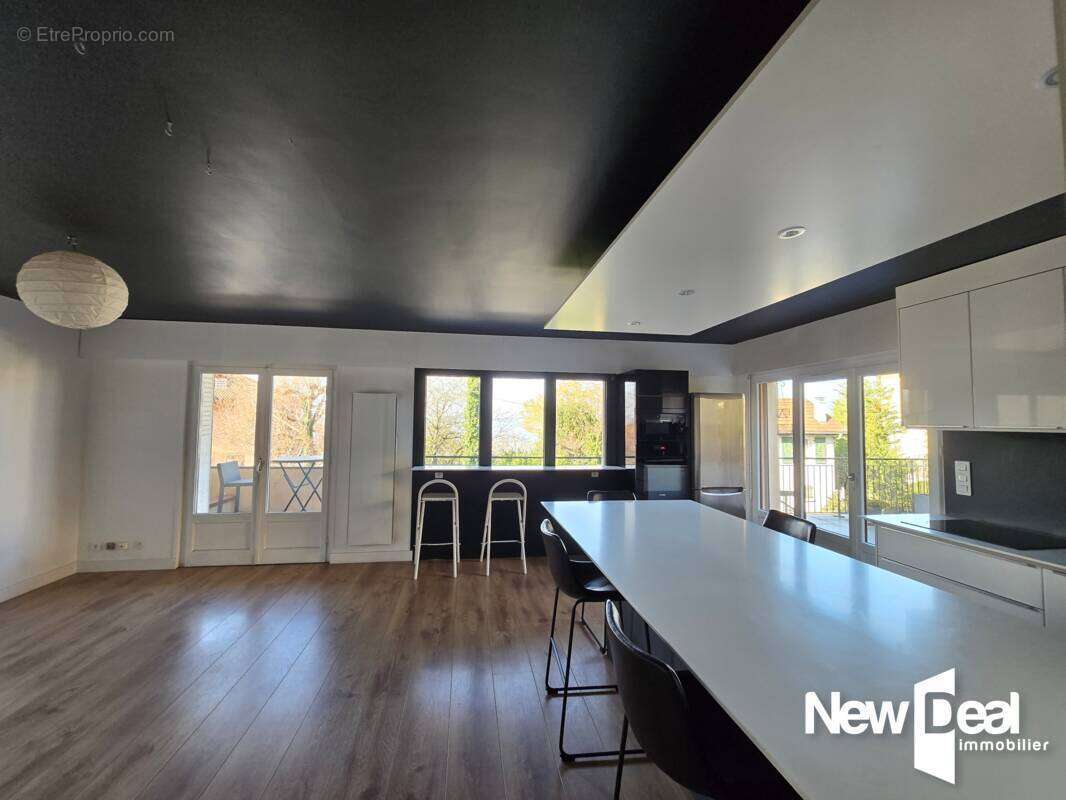 Appartement à EVIAN-LES-BAINS