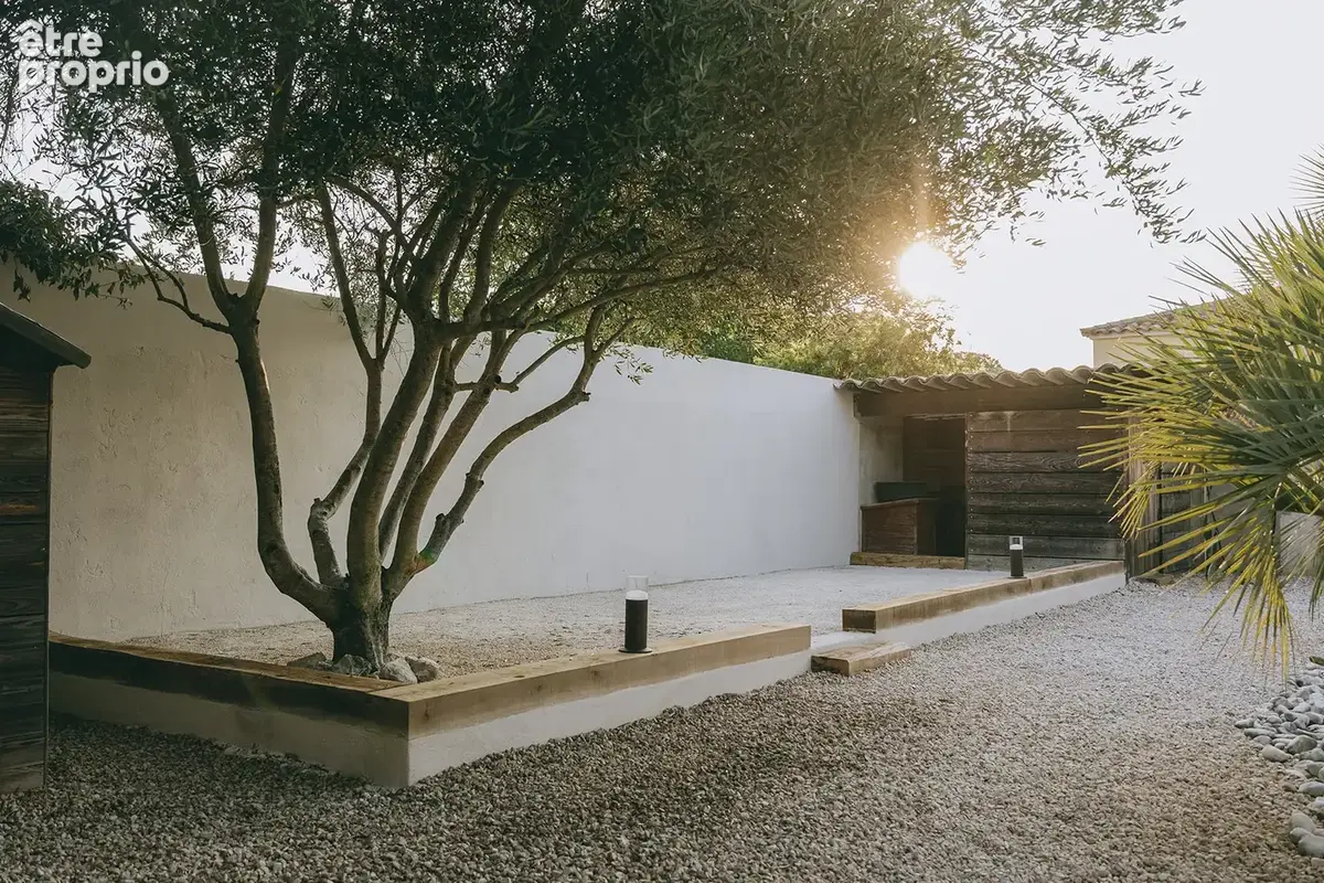 Propriété de caractère de 193 m2 avec jardin et piscine - photo 13