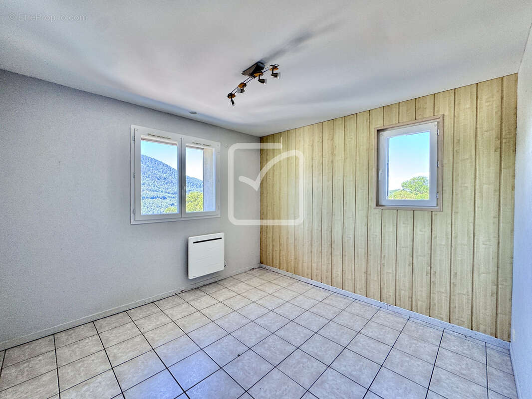 Appartement à FETERNES