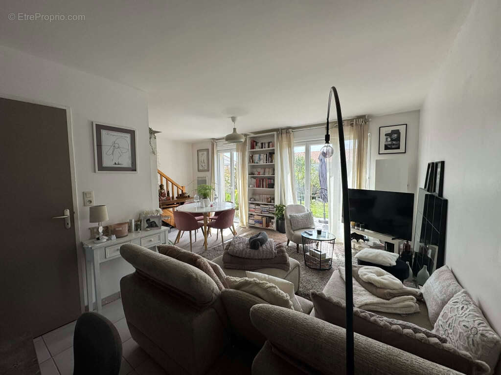 Maison à SAINT-GEORGES-DE-DIDONNE