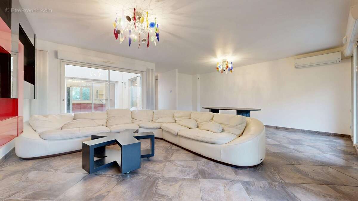 Maison à VILLEURBANNE