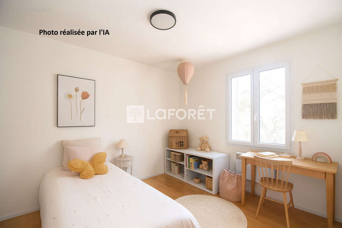 Maison à BAGNOLS-EN-FORET