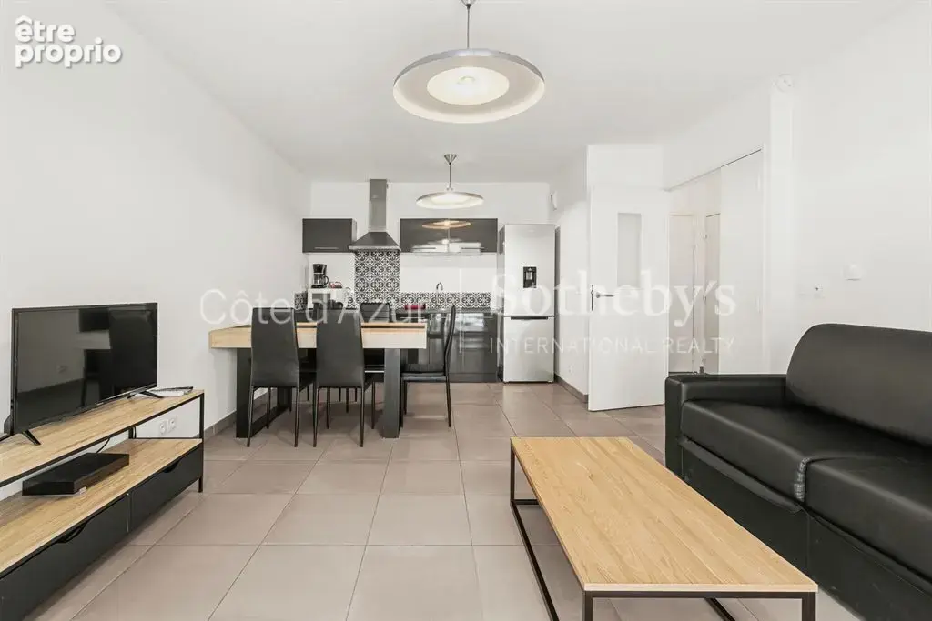 Nice quartier du Port, appartement avec grande terrasse rue Papon - photo 3