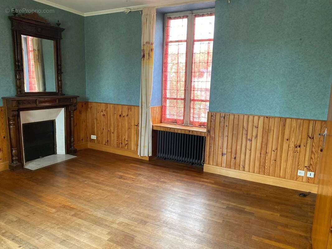 Appartement à ELLIANT