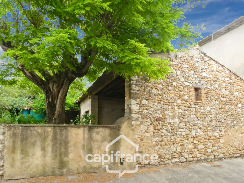 Maison à SAINT-GENIES-DE-COMOLAS