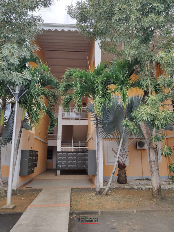 Appartement à BAIE-MAHAULT