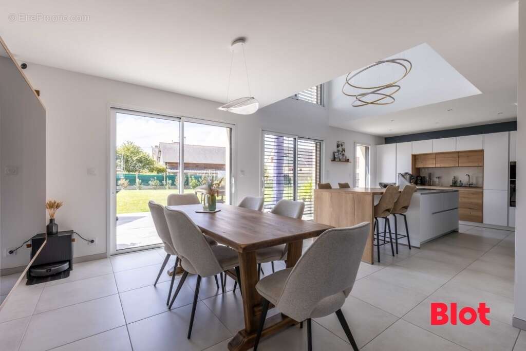 Maison à LOUVIGNE-DE-BAIS