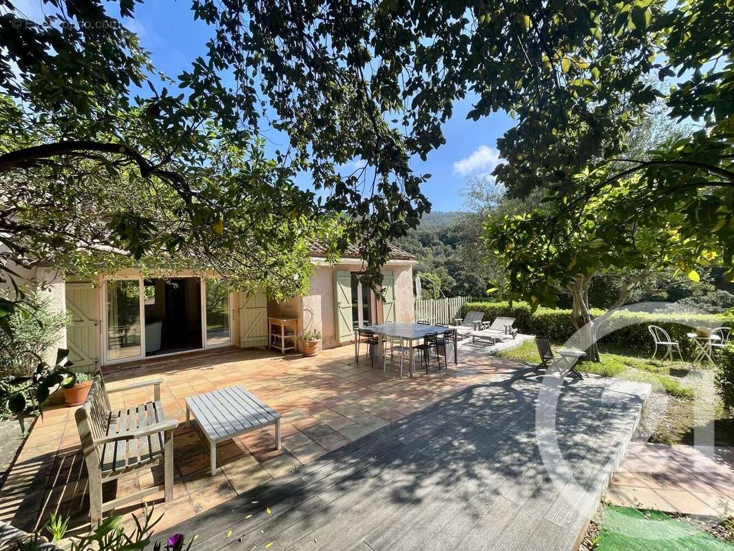 Maison à RAYOL-CANADEL-SUR-MER