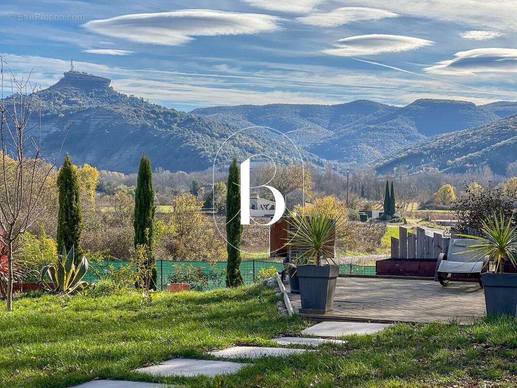 Maison à SAINT-ALBAN-AURIOLLES