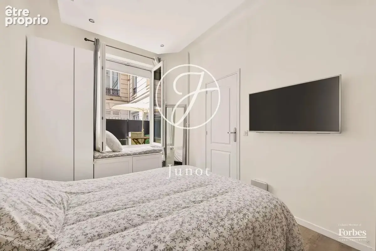 Paris 16e - TROCADÉRO / LUBECK - Appartement à vendre - 2 pièces - 40,41m² Carrez - 1 chambre - Terrasse 14,16m² - Sud Est. - photo 11