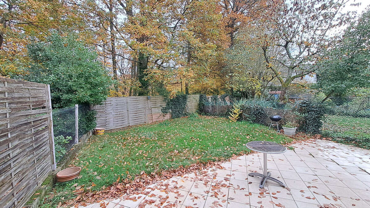 Maison à MAGNY-LES-HAMEAUX