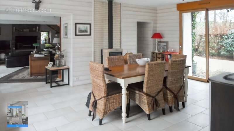 Maison à LA CHAPELLE-BICHE