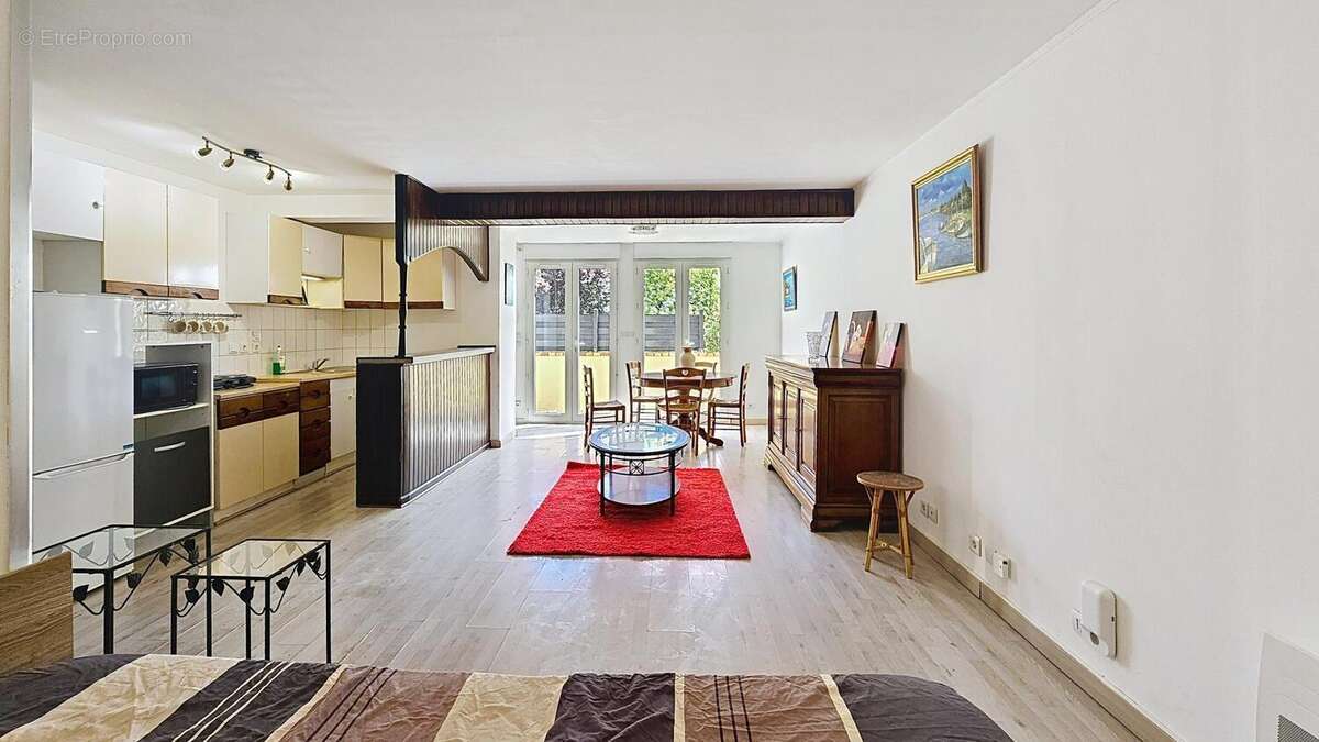 Photo 3 - Appartement à LA VILLE-DU-BOIS