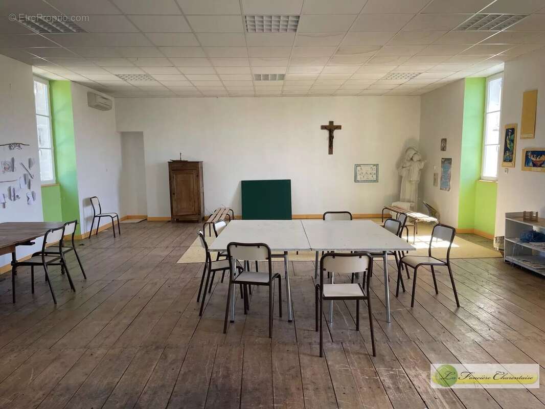 Appartement à Aigre  - photo 33