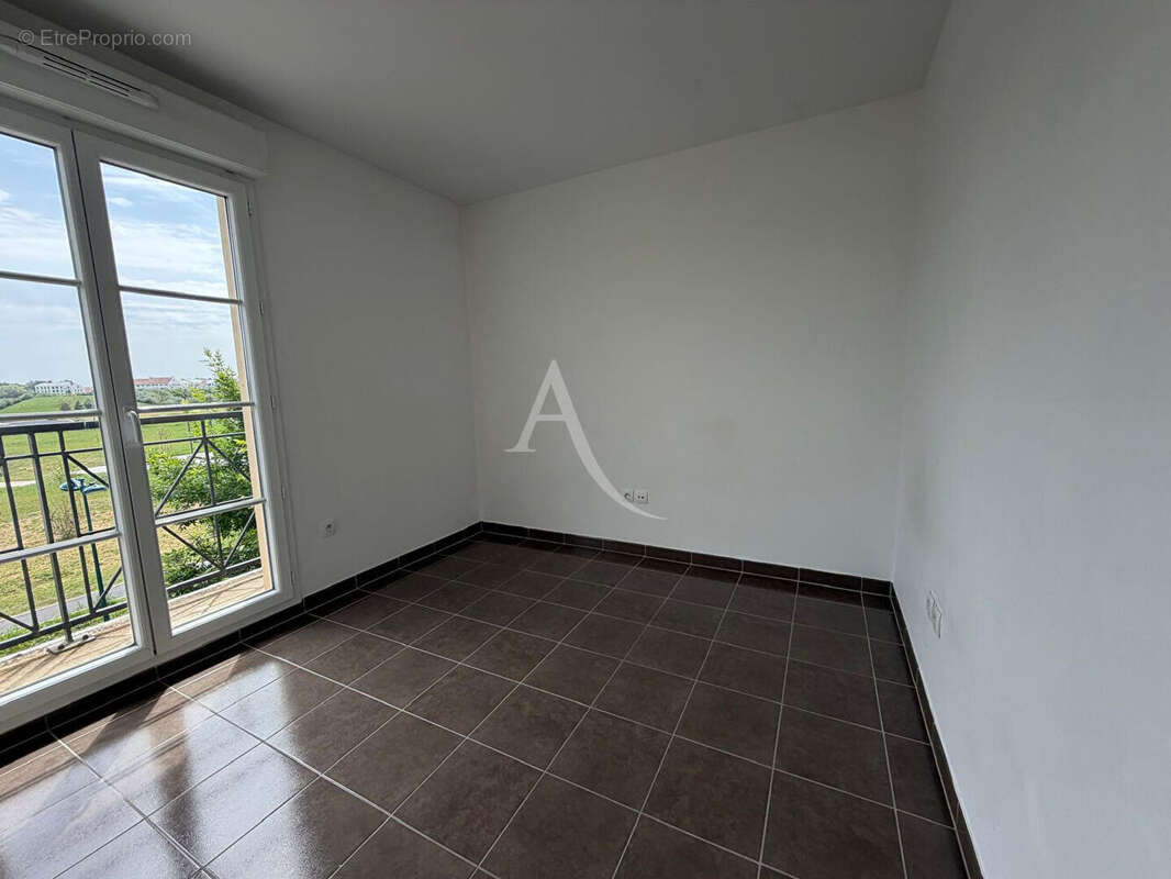 Appartement à SERRIS