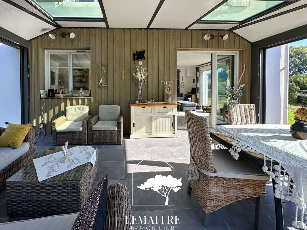 Maison à LES MATHES