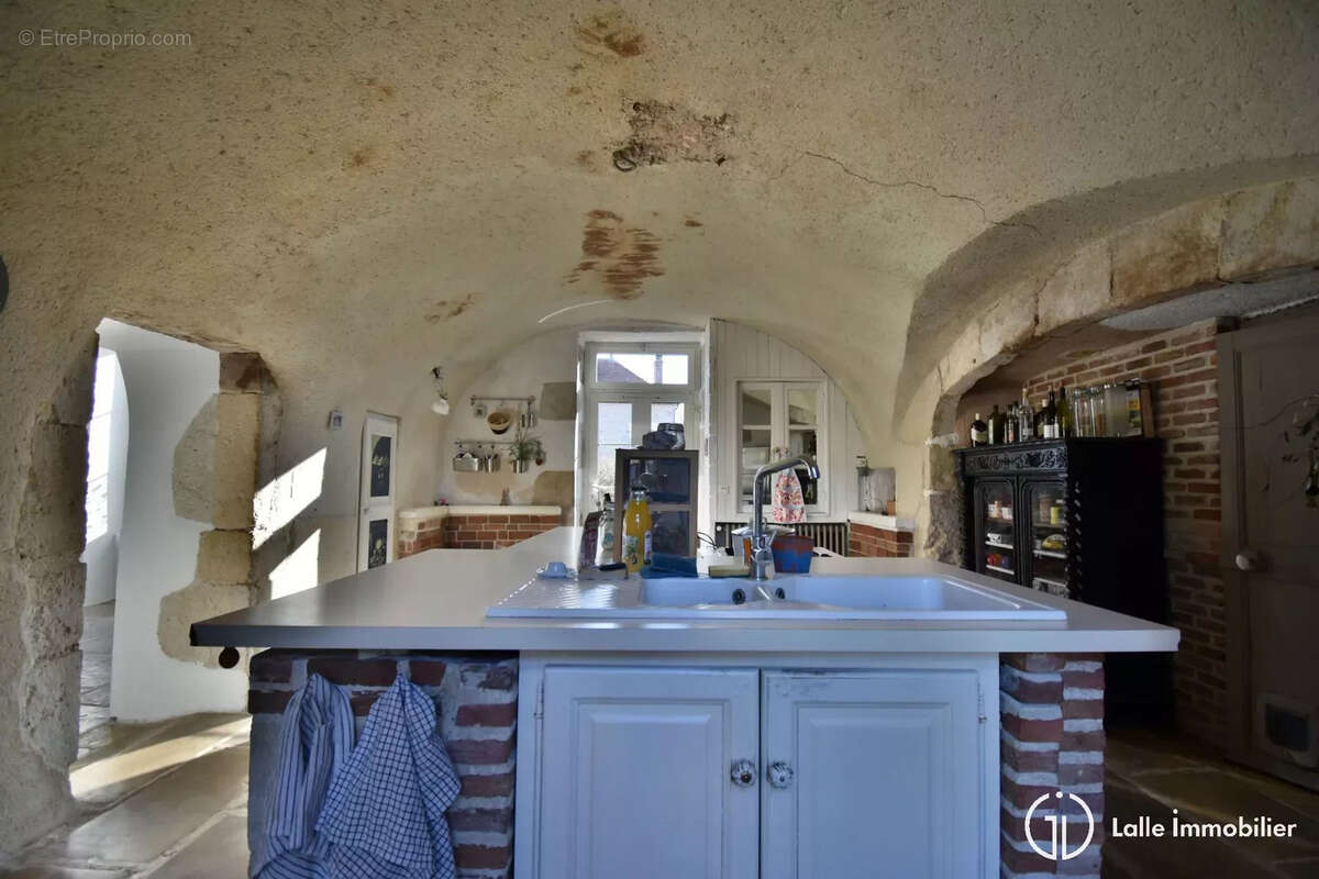 Maison Vensat 8 pièce(s) 185 m2 - photo 6