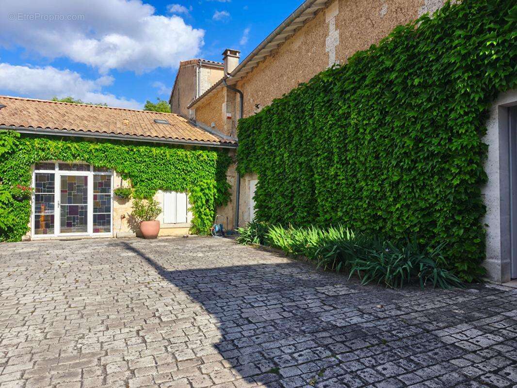 Maison à RIBERAC